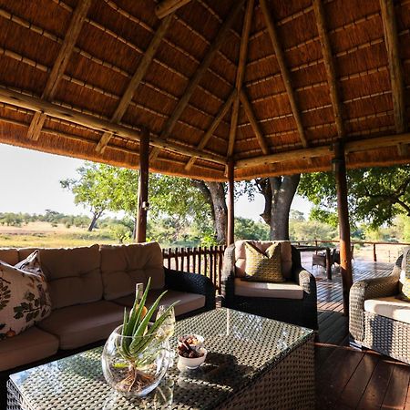 Senalala Safari Lodge Частный заповедник Класери Экстерьер фото