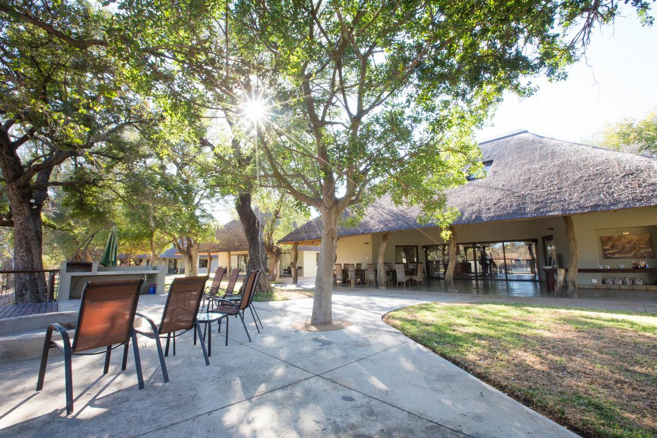 Senalala Safari Lodge Частный заповедник Класери Экстерьер фото